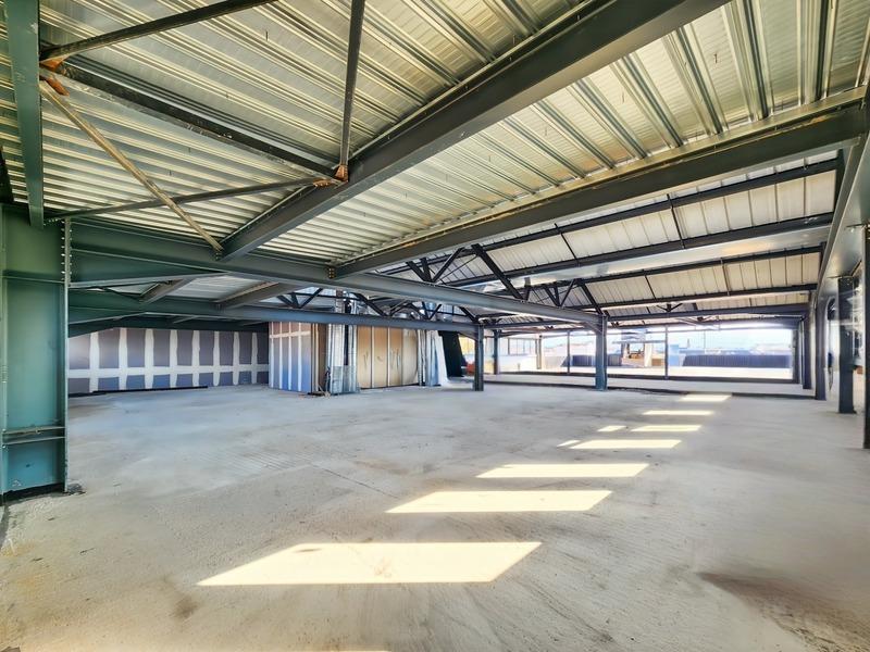 Local commercial - 490 m² - 1 pièce