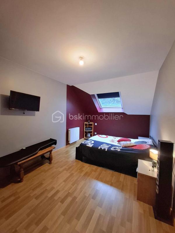 Maison - 177 m² - 8 pièces