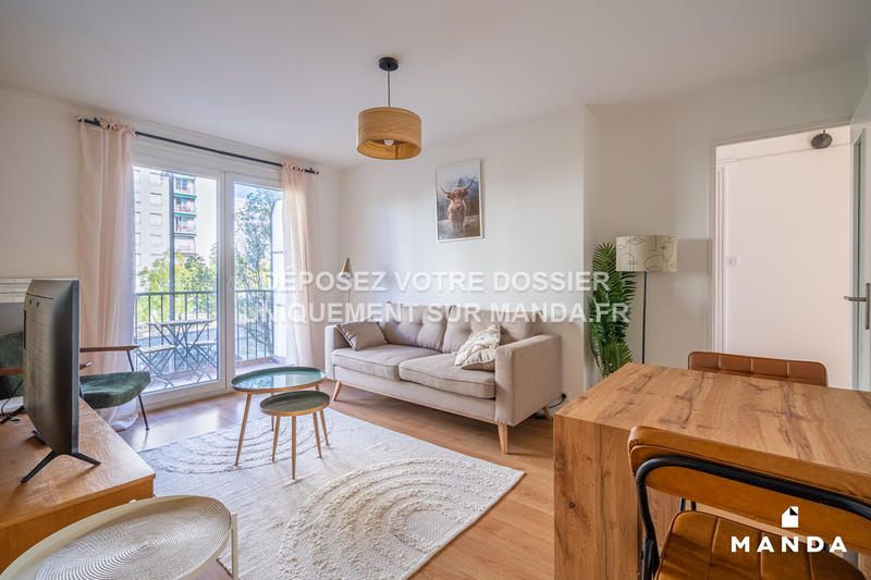 Chambre - 10 m² - 4 pièces