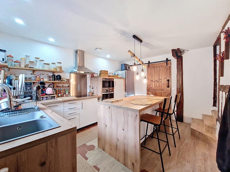 Maison - 83 m² - 4 pièces