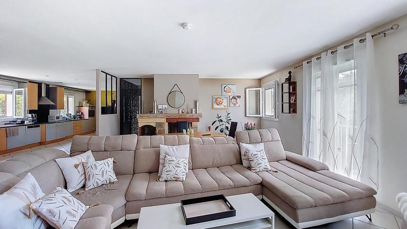 Maison - 183 m² - 6 pièces