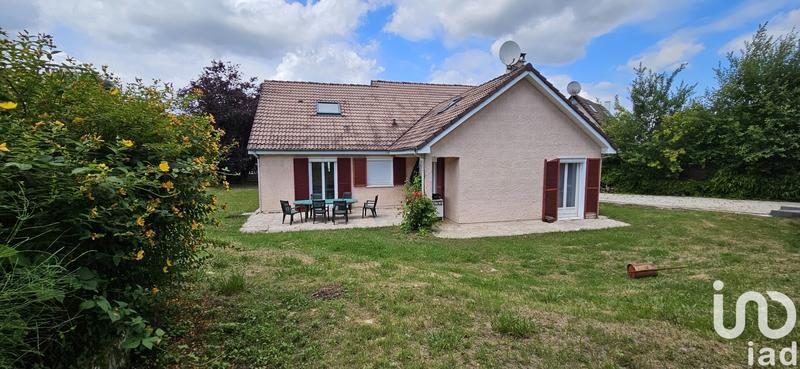 Maison - 243 m² - 9 pièces