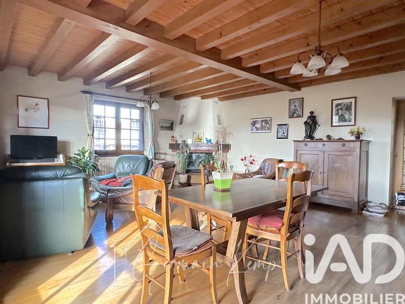 Maison - 214 m² - 7 pièces