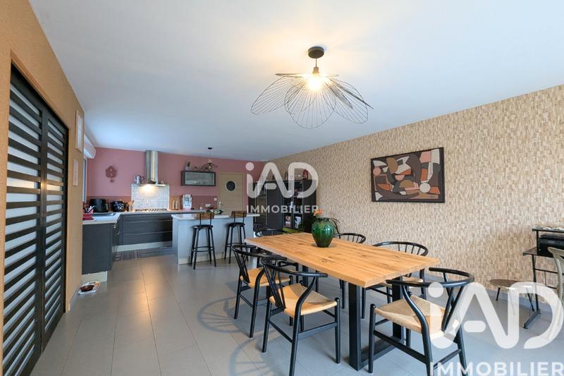 Maison - 145 m² - 6 pièces