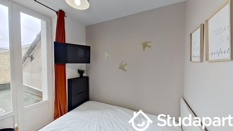 Chambre - 12 m² - 1 pièce