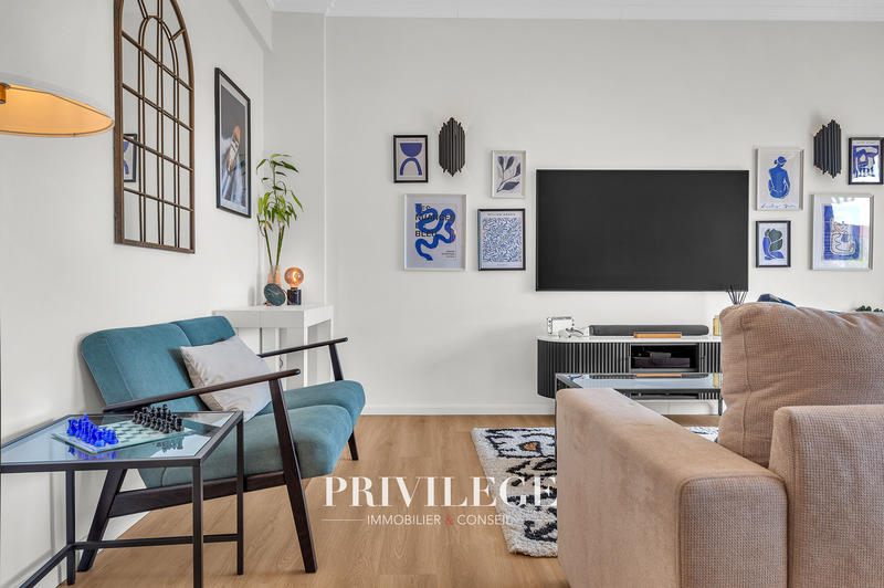 Appartement - 83 m² - 4 pièces