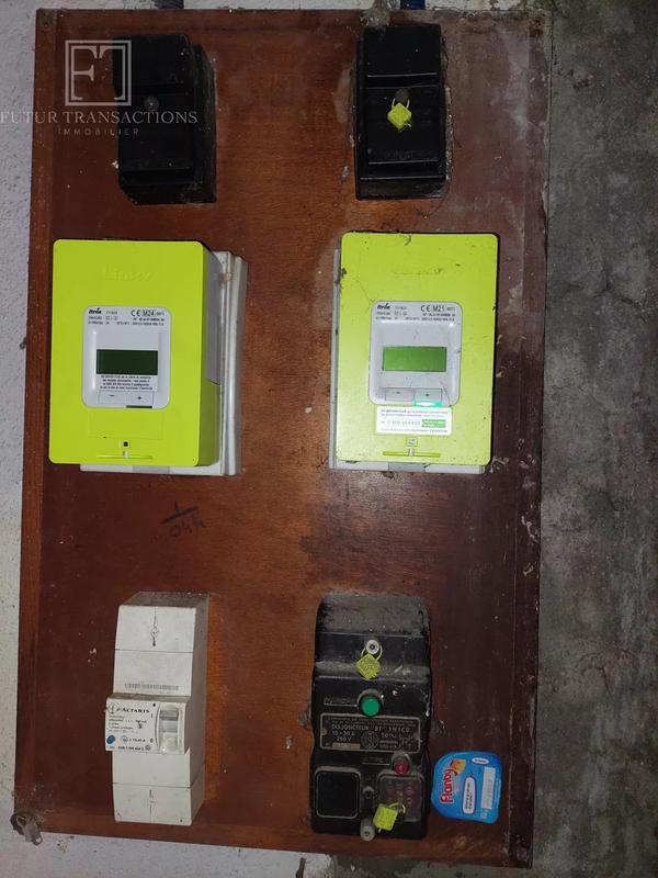 Immeuble - 130 m² - 8 pièces