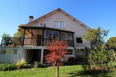 Maison - 155 m² - 8 pièces