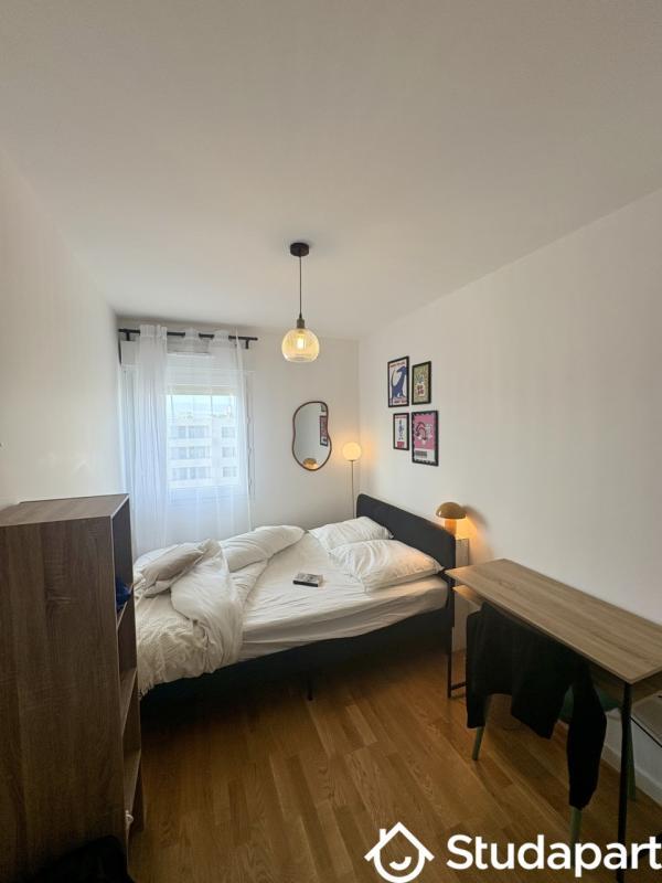 Chambre - 9 m² - 1 pièce