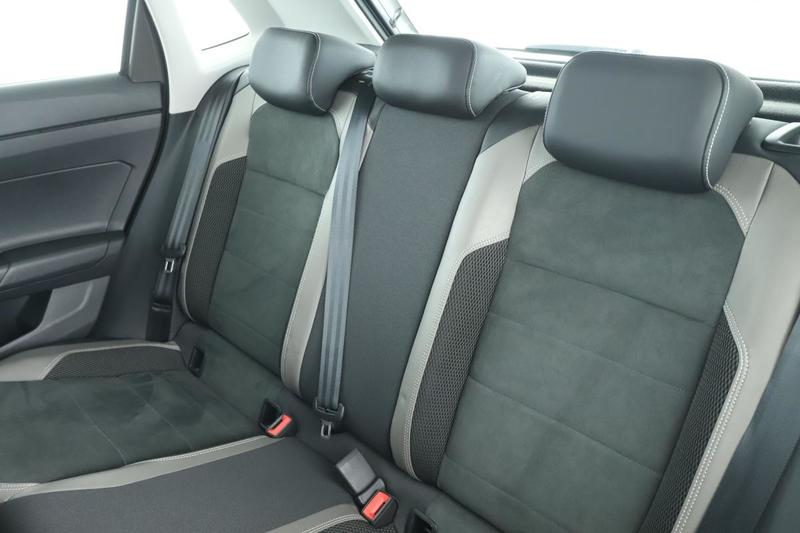 Volkswagen Polo 1.0 Tsi Carat 115 ch