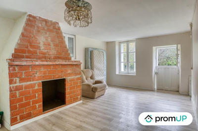 Maison - 96 m² - 3 pièces