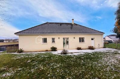 Maison - 98 m² - 5 pièces