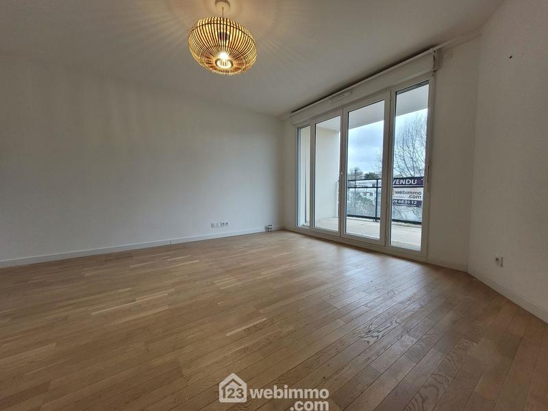 Appartement - 82 m² - 4 pièces