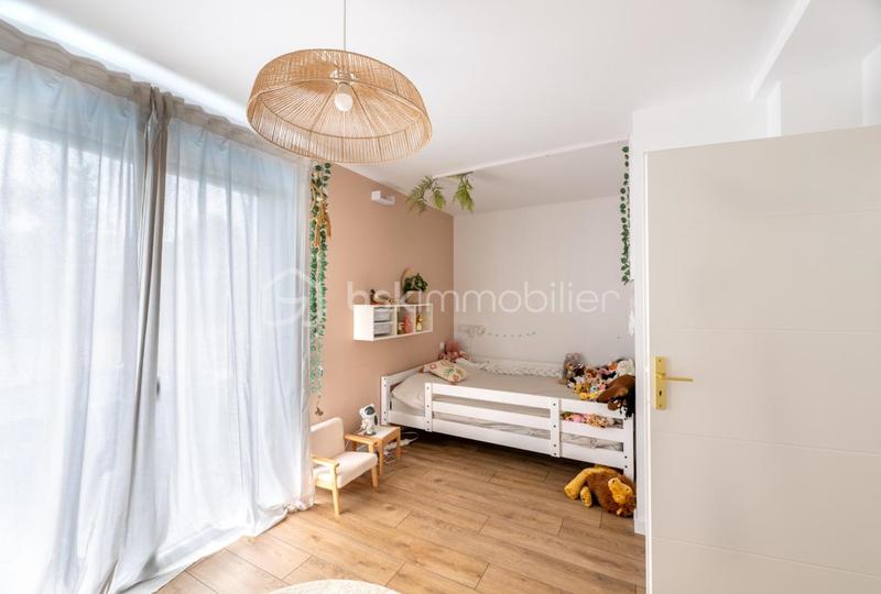 Maison - 196 m² - 7 pièces