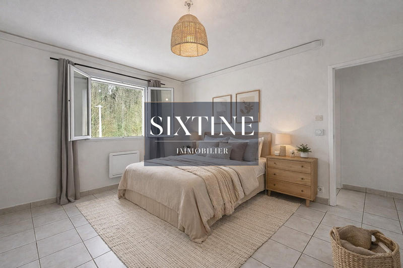 Maison traditionnelle - 82 m² - 4 pièces