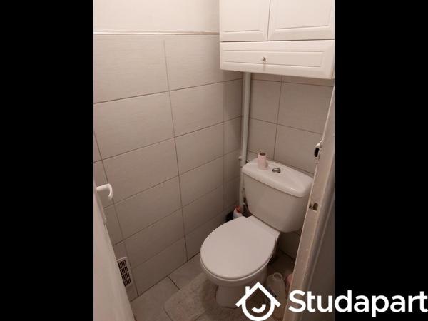 Chambre - 9 m² - 1 pièce