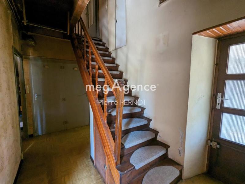 Maison - 97 m² - 5 pièces