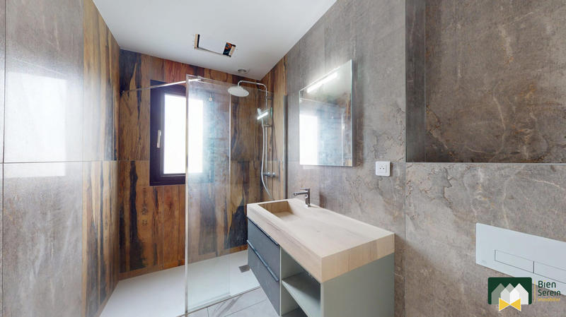 Maison - 111 m² - 5 pièces