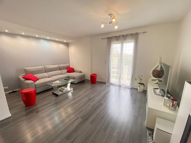 Maison - 177 m² - 8 pièces