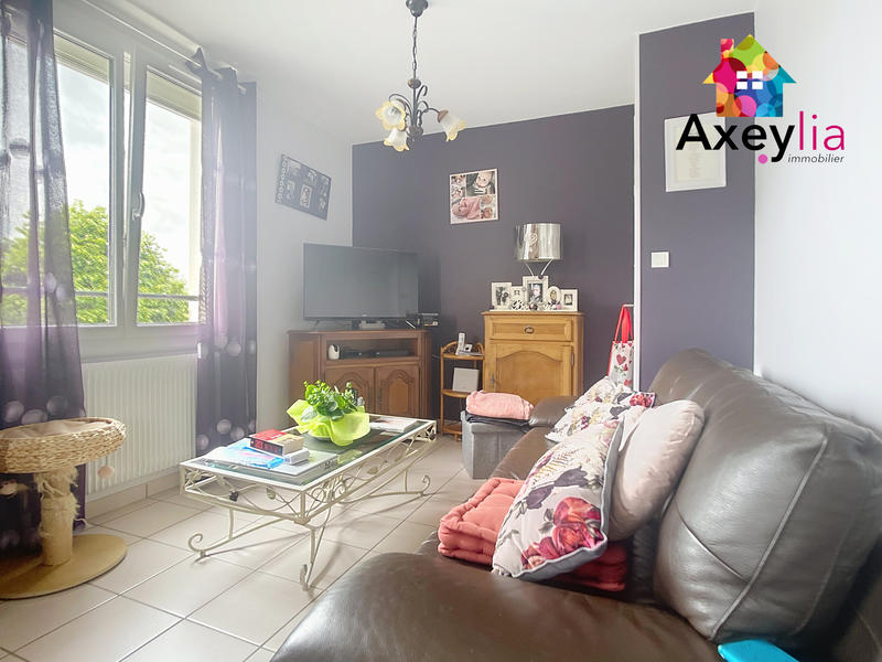 Maison - 93 m² - 4 pièces