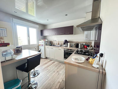 Appartement - 82 m² - 3 pièces