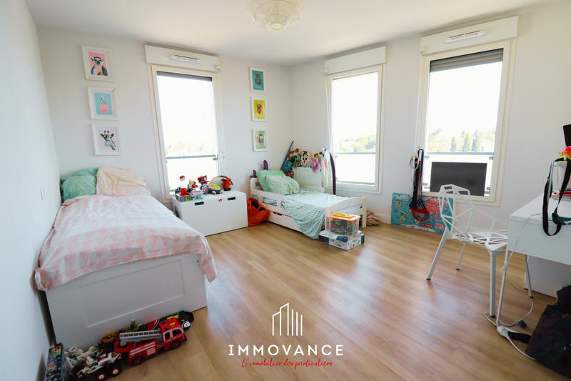 Appartement - 80 m² - 3 pièces