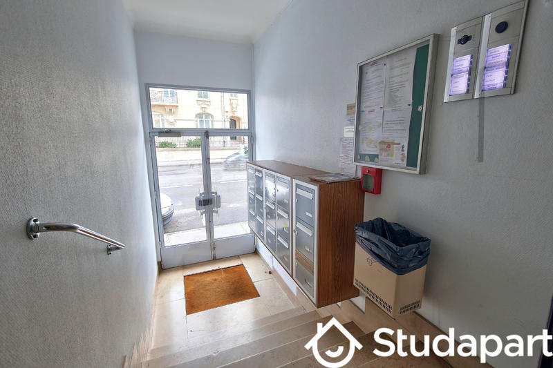 Chambre - 15 m² - 1 pièce