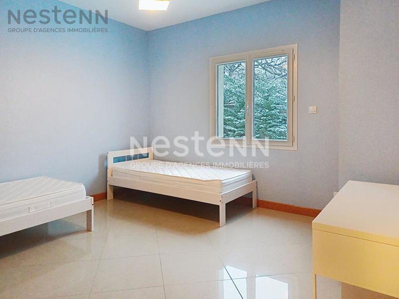 Maison - 235 m² - 7 pièces