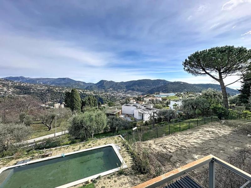 Appartement - 133 m² - 4 pièces