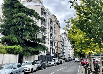 Local commercial - 110 m² - 1 pièce