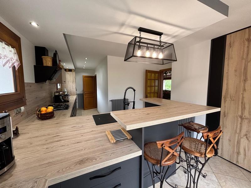 Maison traditionnelle - 276 m² - 6 pièces