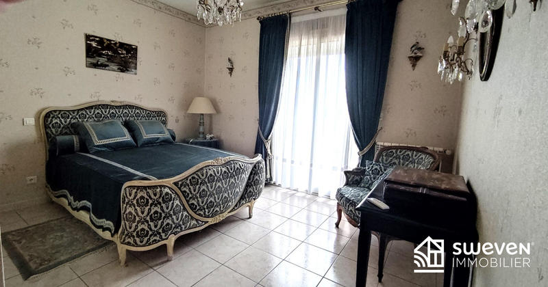 Maison - 167 m² - 6 pièces