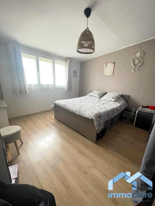 Maison - 96 m² - 5 pièces