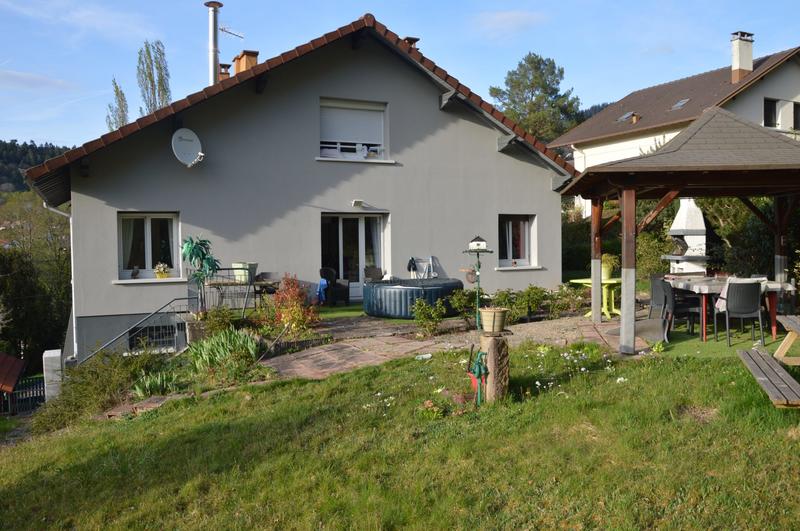 Maison - 104 m² - 5 pièces