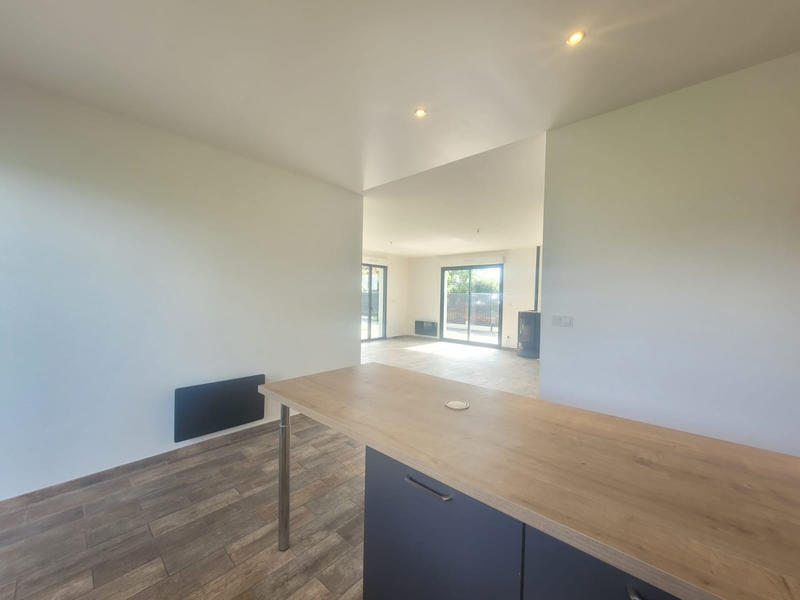 Maison - 261 m² - 6 pièces