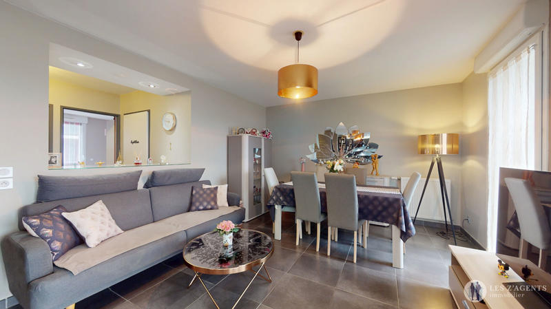 Appartement - 75 m² - 4 pièces