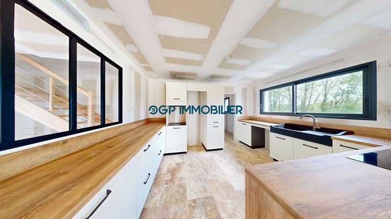 Maison contemporaine - 138 m² - 5 pièces