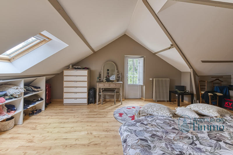 Maison - 174 m² - 7 pièces