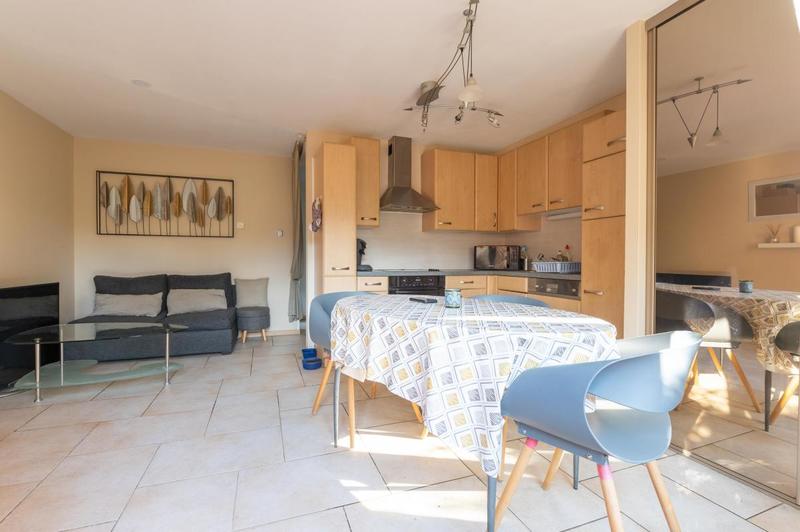 Maison - 236 m² - 10 pièces