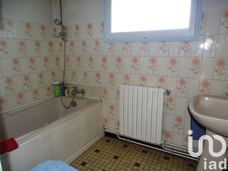 Maison - 200 m² - 8 pièces