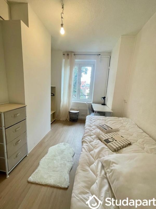 Chambre - 9 m² - 1 pièce