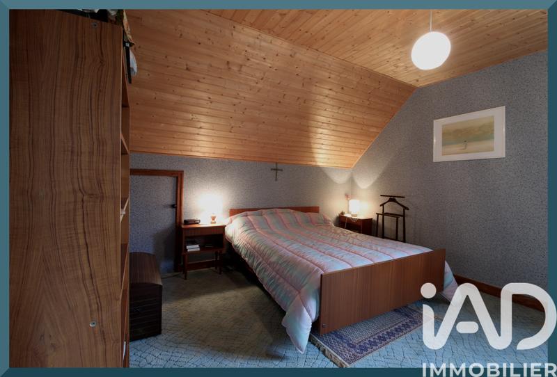 Maison - 180 m² - 8 pièces