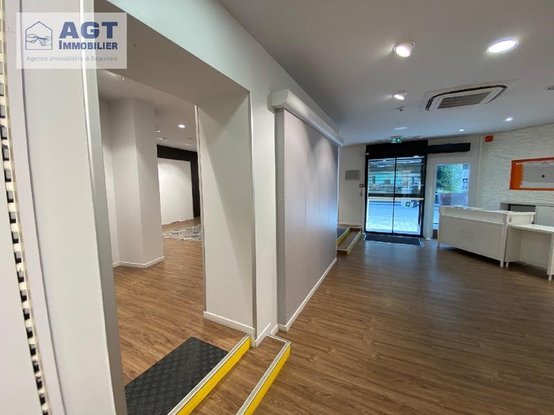 Local commercial - 109 m² - 2 pièces