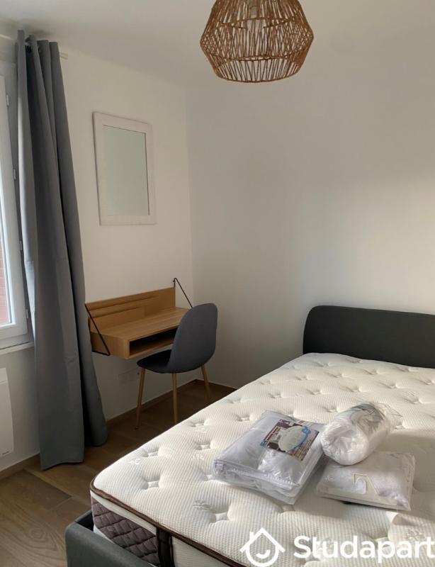 Chambre - 10 m² - 1 pièce