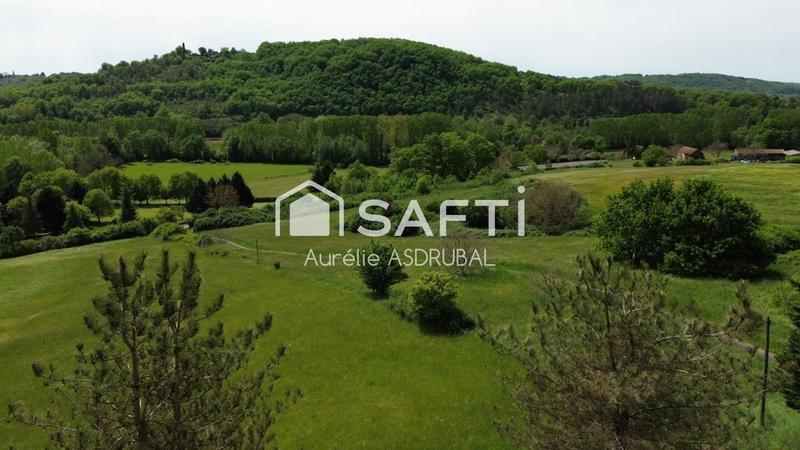 Maison - 230 m² - 10 pièces