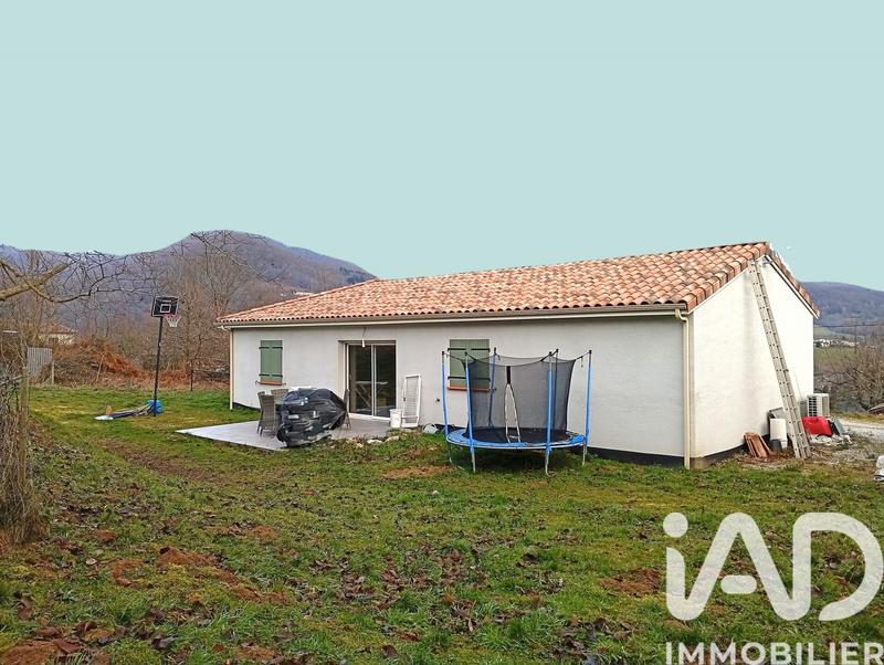 Maison - 97 m² - 4 pièces