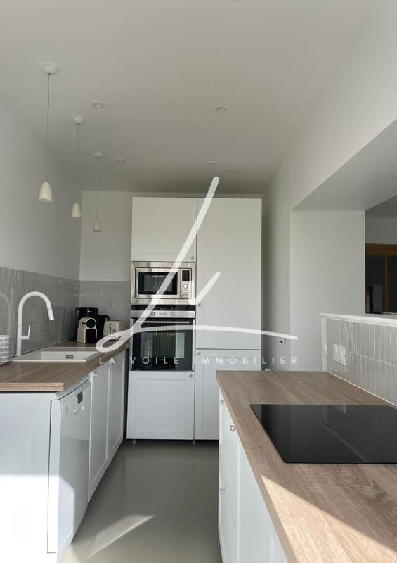 Maison ancienne - 161 m² - 8 pièces