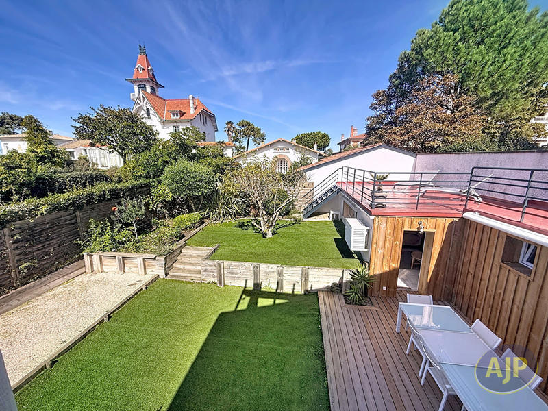 Maison - 149 m² - 7 pièces