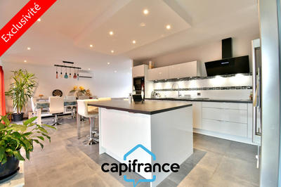 Maison - 156 m² - 6 pièces