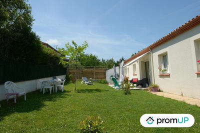 Maison traditionnelle - 88 m² - 4 pièces